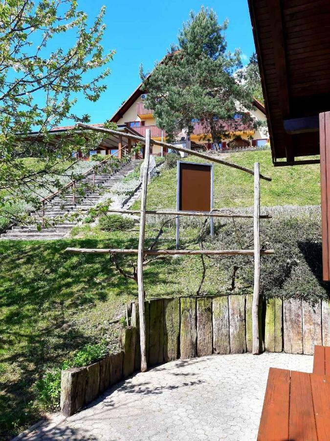 Guesthouse Pri Cebelici Lukovica pri Domžalah Exterior foto